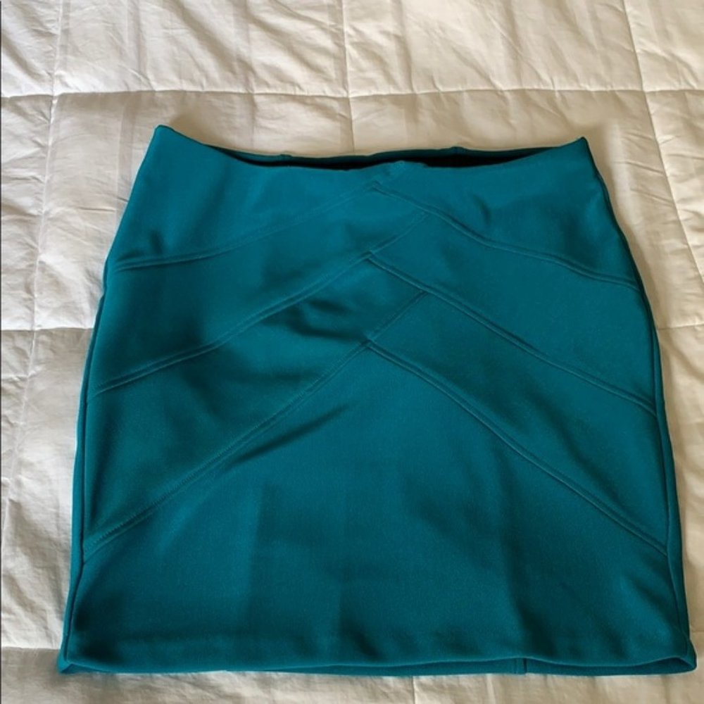 AGB Women’s Large Teal Skirt